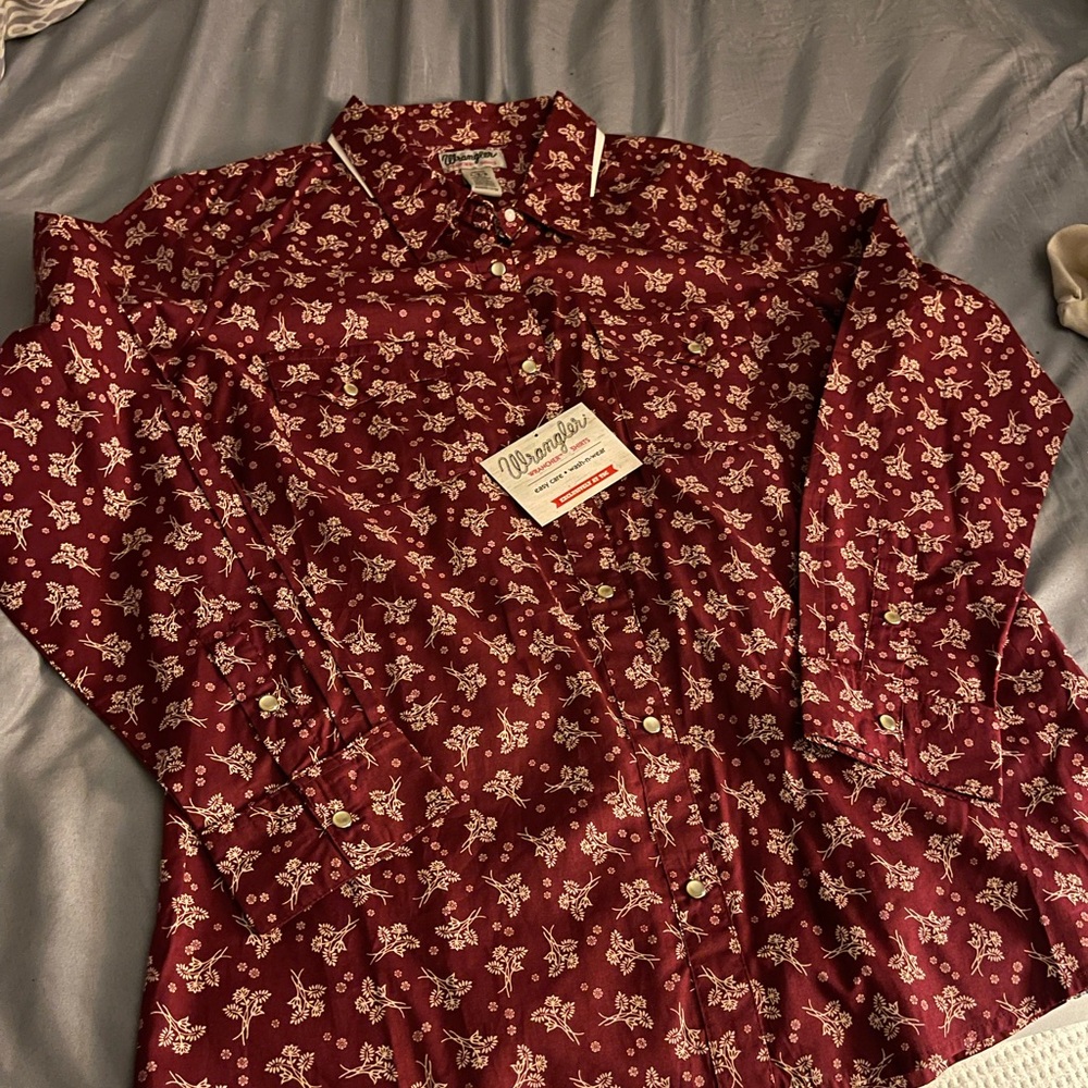 Women’s Wrangler Wrancher shirt size Large NWT